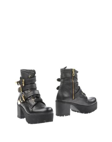 Giselle Moire' Paris Ankle Boots