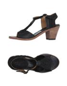 Argila Sandals