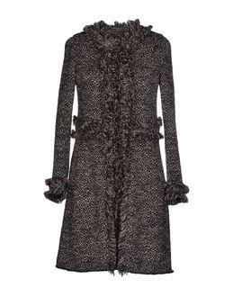 Charlott Coats