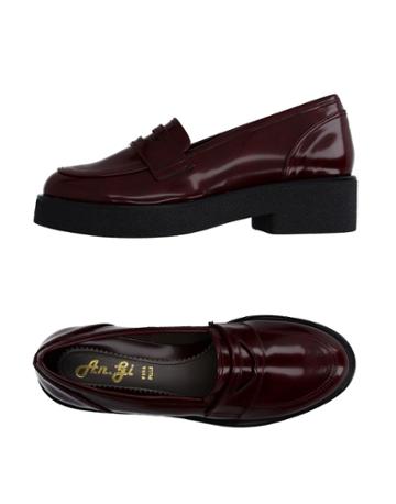 An. Gi Loafers