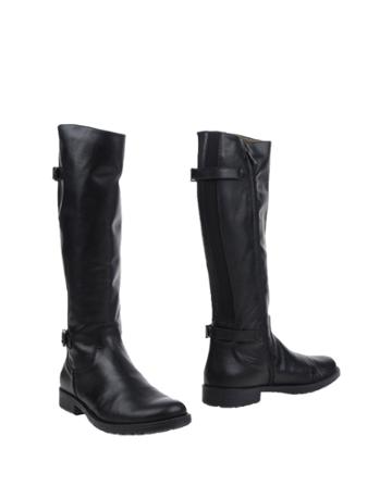 Nila & Nila Boots