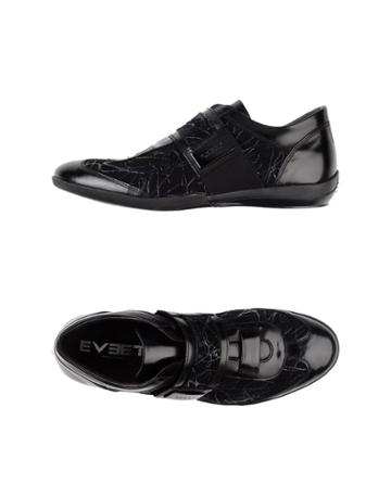 Eveet Sneakers