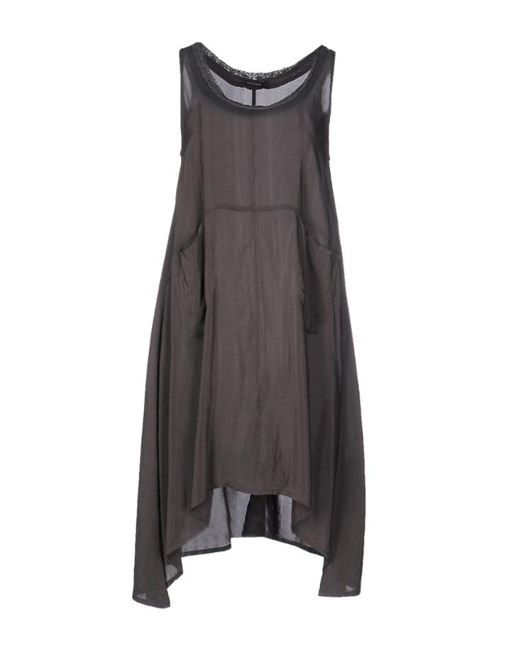 Grizas Knee-length Dresses