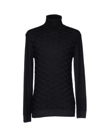 Besilent Turtlenecks