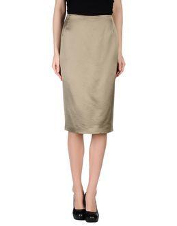 Clips 3/4 Length Skirts