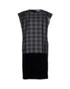 Nadiamari Knee-length Dresses