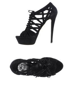 Ic Ne Sandals