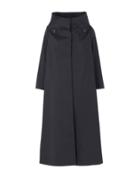 Minimal To Overcoats