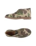 Wally Walker Sneakers