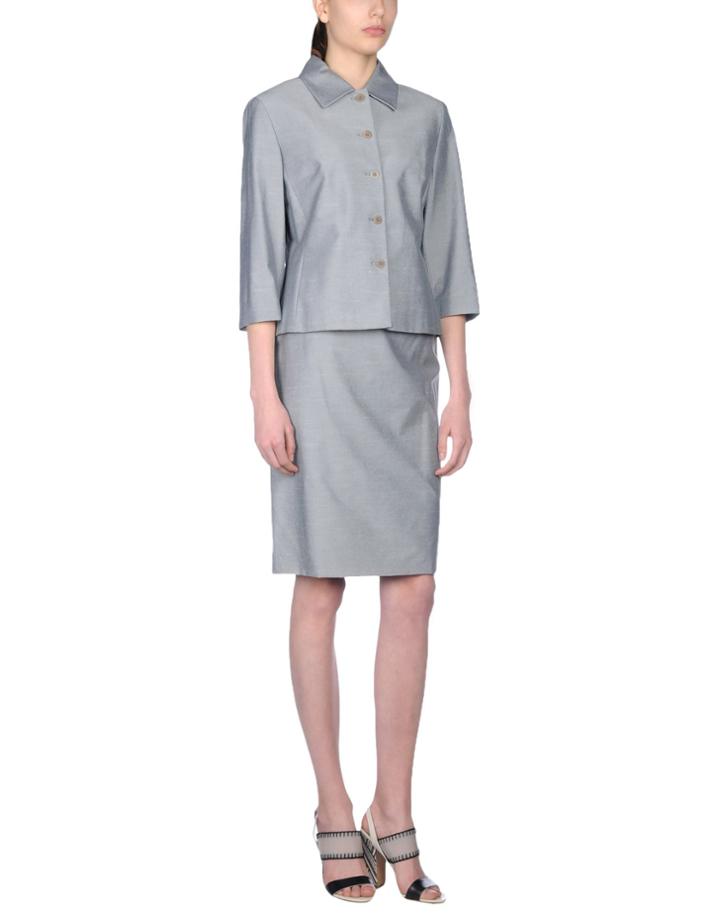 Notes Women's Suits