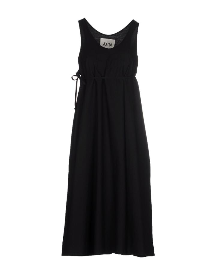 Avn Knee-length Dresses