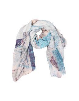 Athena Procopiou Stoles