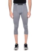 Jordan 3/4-length Shorts