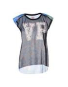 Apple P E T-shirts
