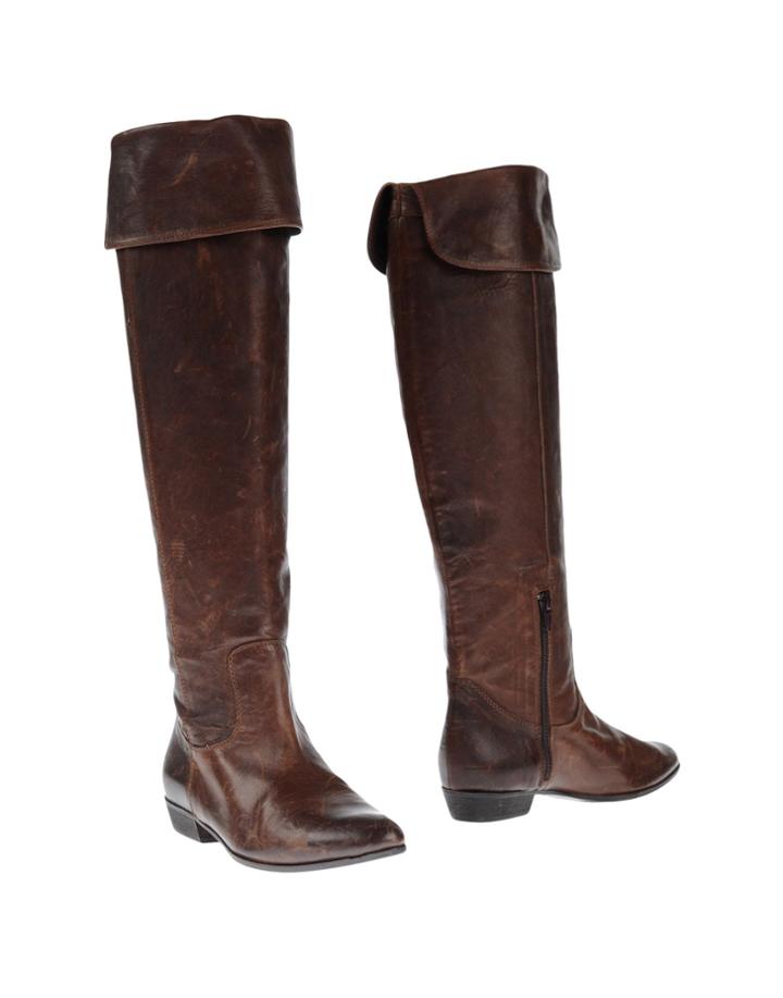 Petit Chapeau Boots