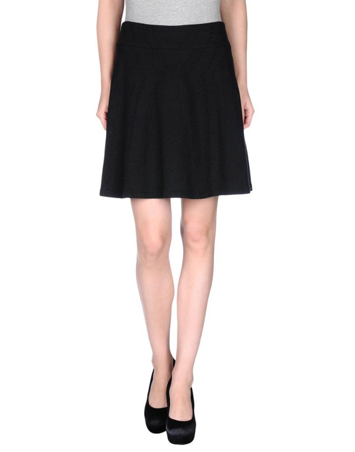 Olivia Hops Mini Skirts