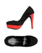 Master & Muse X Cri De Coeur Pumps