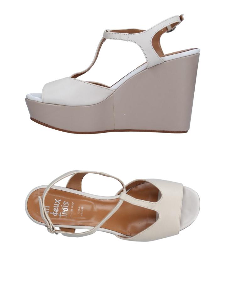 Un Deux Trois Sandals