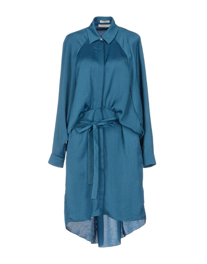 Teatum Jones Knee-length Dresses