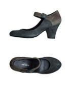 Audley Pumps