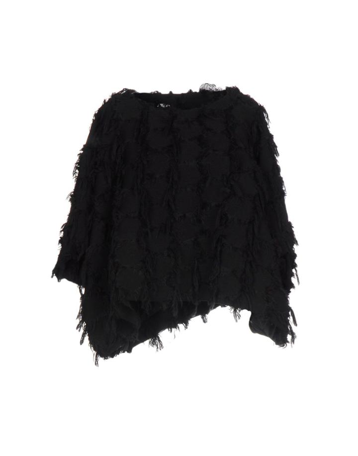 Federica Tosi Capes & Ponchos