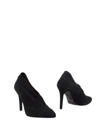 Malu' Booties