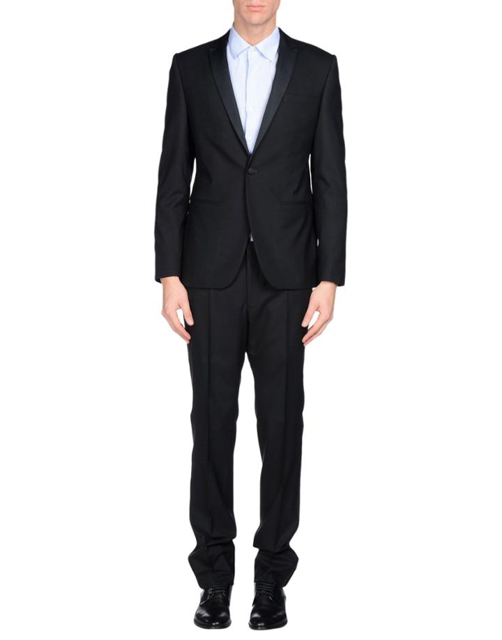 Mr. Start Suits