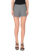 N E Shorts