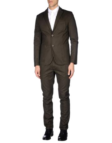 Obvious Basic Suits