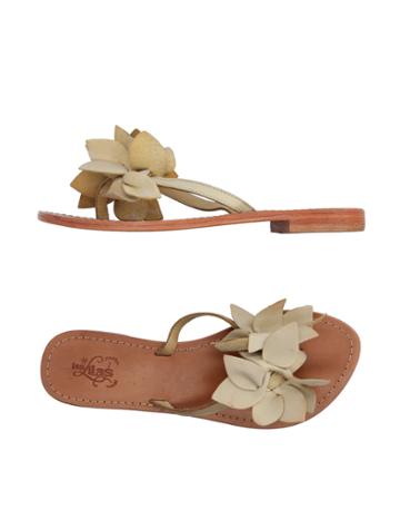Les Lilas Toe Strap Sandals