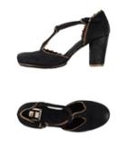 Hangar Sandals