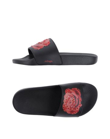 M Nghi Slippers