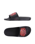 M Nghi Slippers