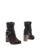 Zone 24/7 Ankle Boots