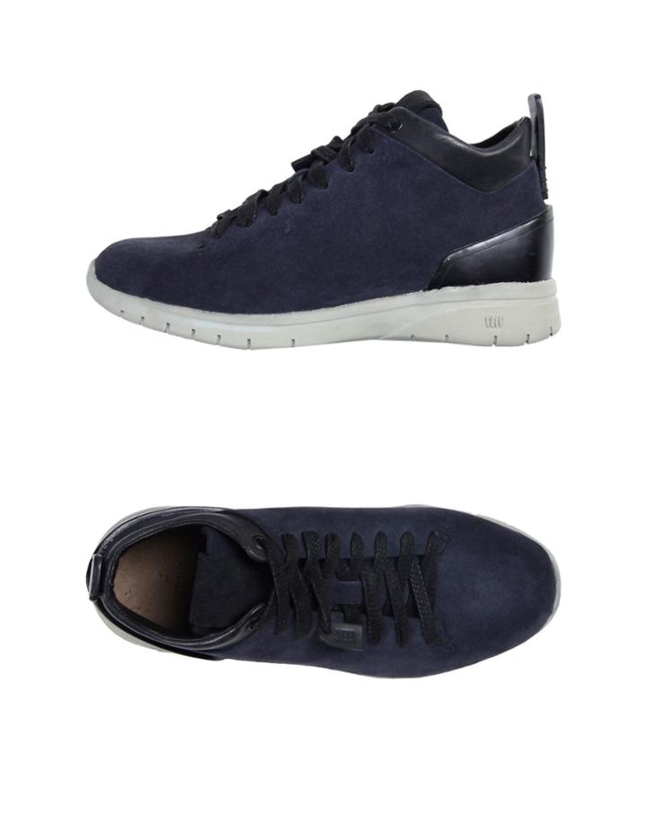 Feit Sneakers