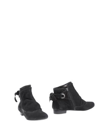 Miss Unique Ankle Boots