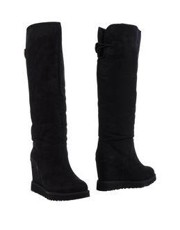 Emanu Lle Vee Boots