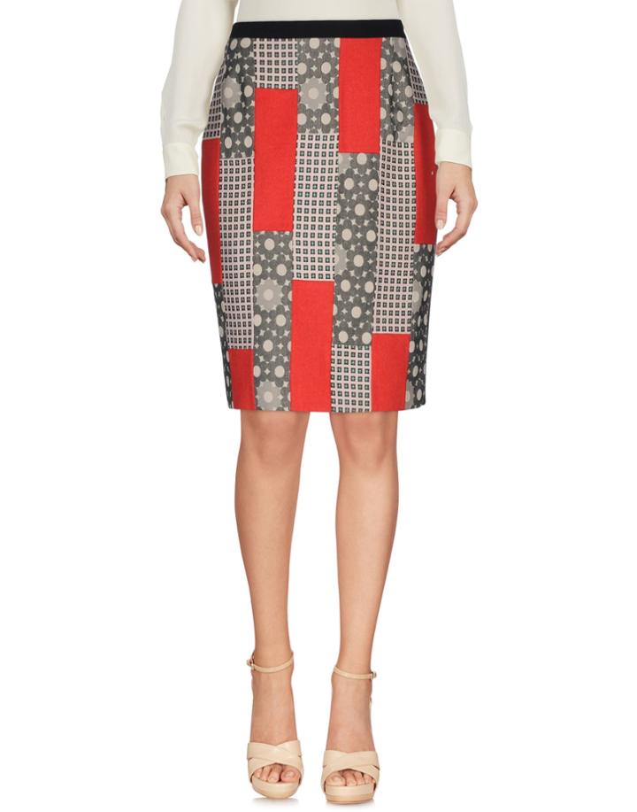 Suzanne Susceptible Knee Length Skirts