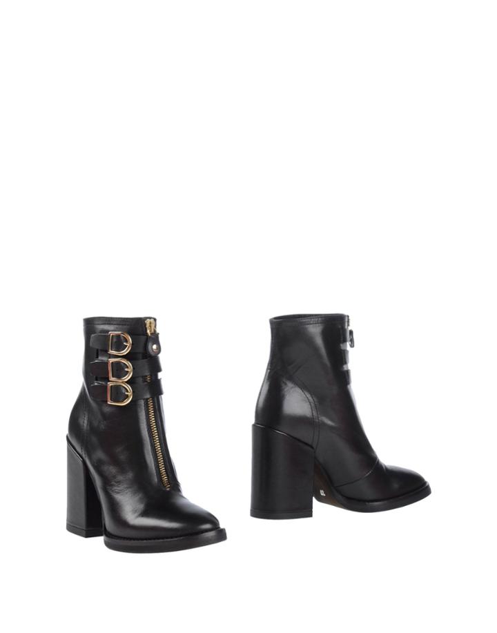 Md'e Ankle Boots