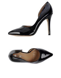 Via Giulia Pumps
