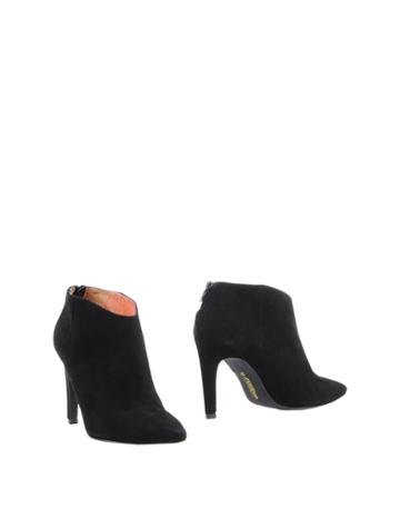 Carmens Booties