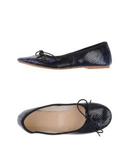 Id E De Pointe Ballet Flats