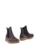 Logan Ankle Boots
