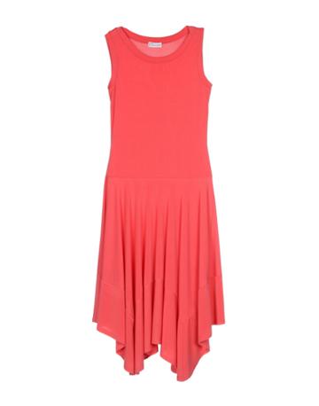 Dois  Knee-length Dresses