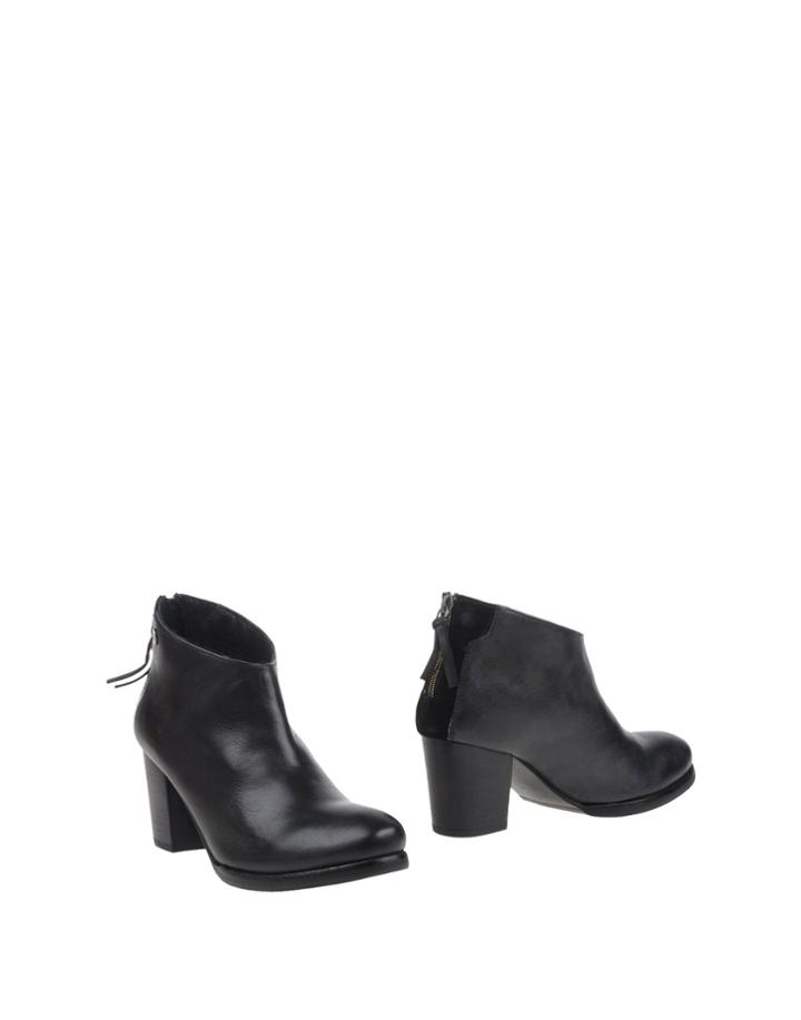 Gioseppo Booties