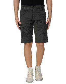 Exibit Bermudas