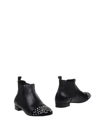 Le Capresi Ankle Boots