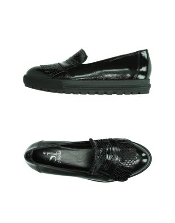 Si By Sinela Loafers