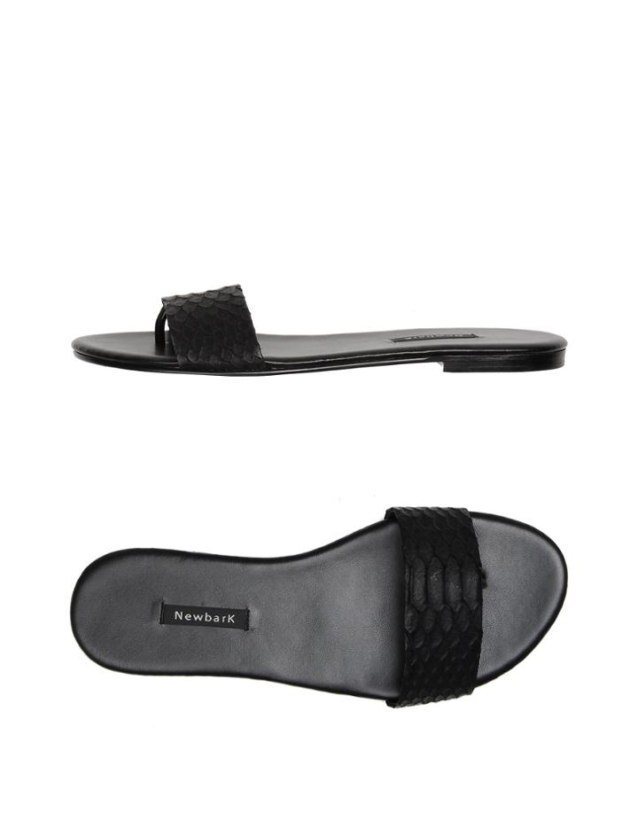 Newbark Toe Strap Sandals