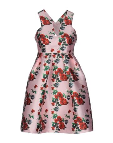Studio. 75 Short Dresses